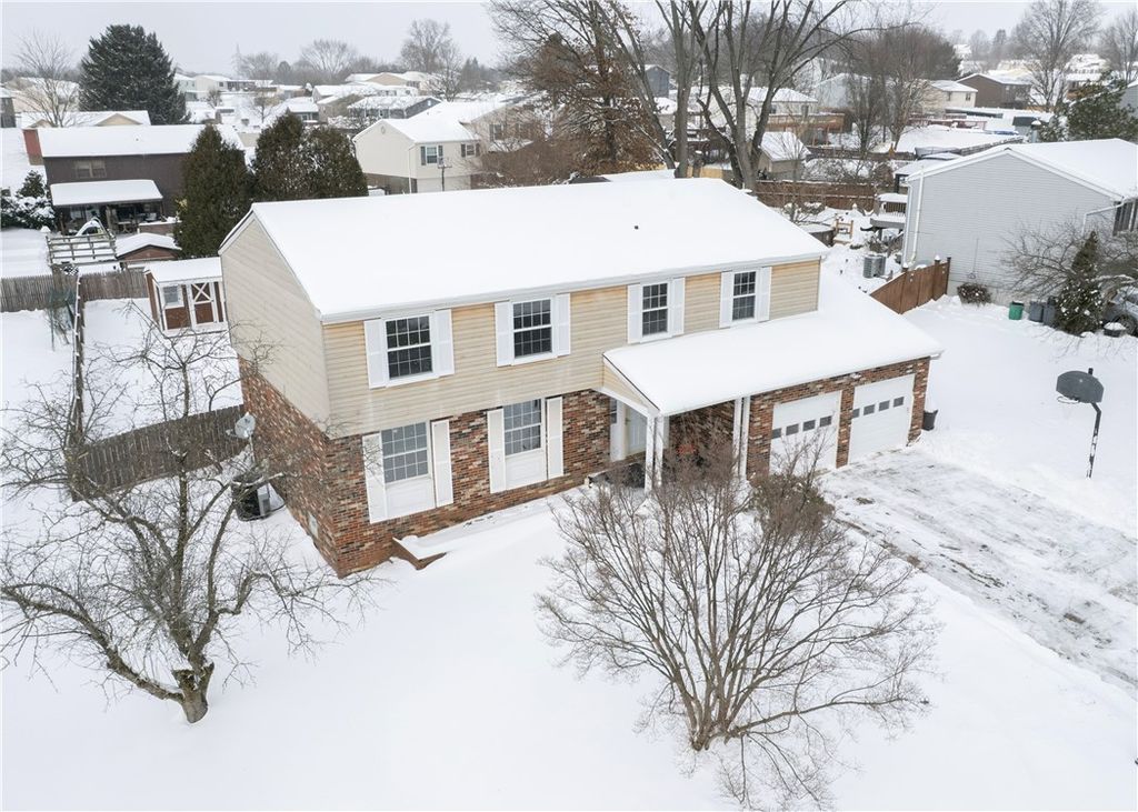 855 2nd Ave, Economy, PA 15042