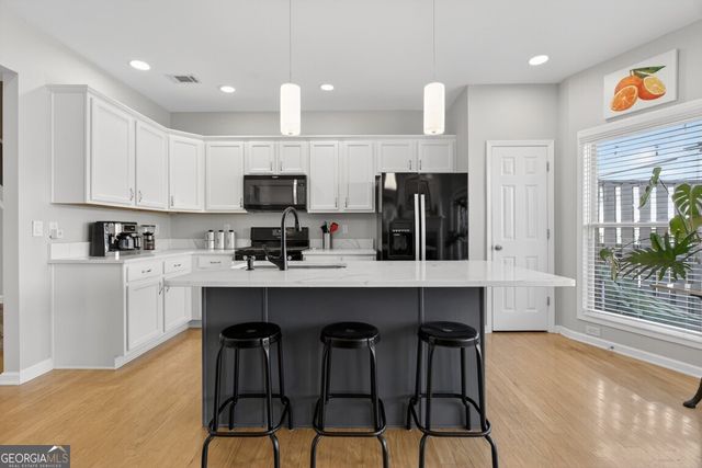 3963 Savannah Square Street, Suwanee, GA 30024