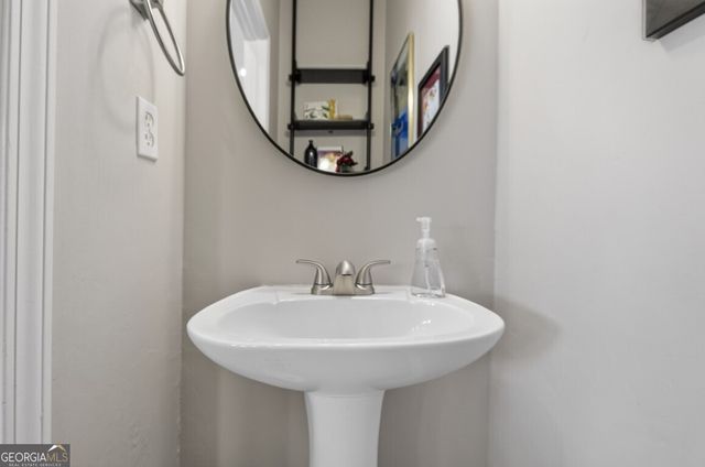 3963 Savannah Square Street, Suwanee, GA 30024