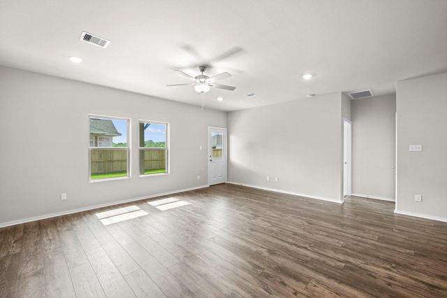 3502 Atlas Point Lane, Angleton, TX 77515