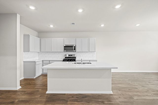 3502 Atlas Point Lane, Angleton, TX 77515