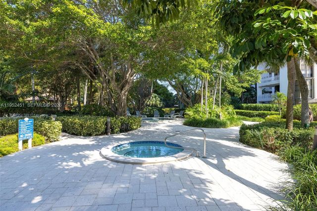 4000 Towerside Ter 2005, Miami, FL 33138