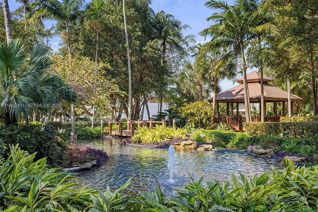 4000 Towerside Ter 2005, Miami, FL 33138