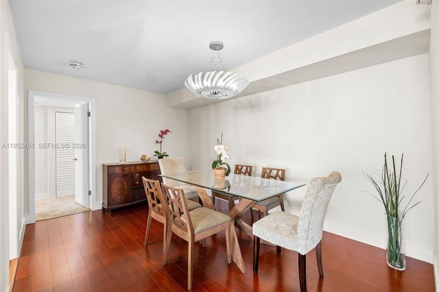 4000 Towerside Ter 2005, Miami, FL 33138