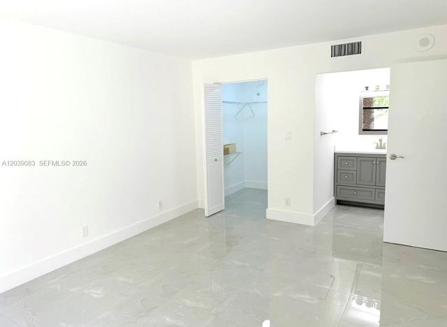 16909 N Bay Rd 116, Sunny Isles Beach, FL 33160