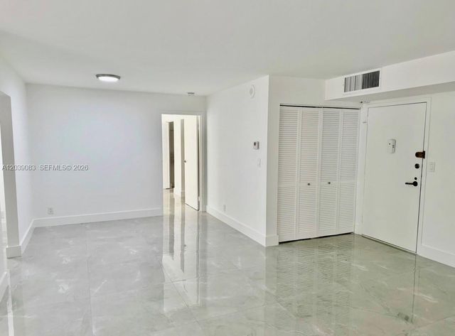 16909 N Bay Rd 116, Sunny Isles Beach, FL 33160