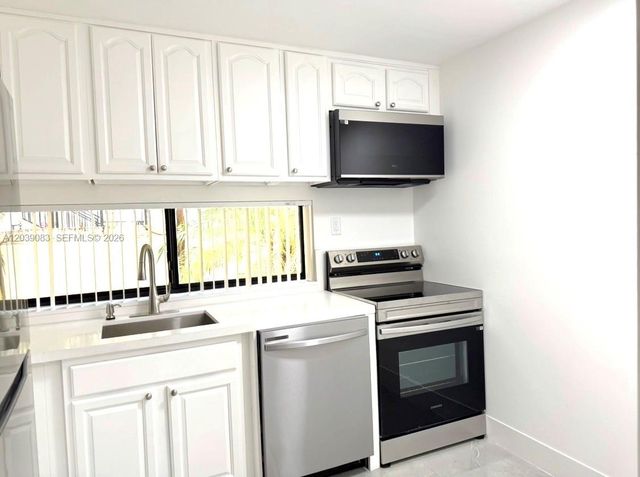 16909 N Bay Rd 116, Sunny Isles Beach, FL 33160