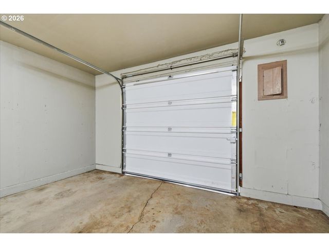 27910 Ne 28TH St, Camas, WA 98607