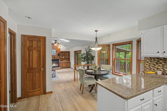 14 Thoroughbred Way, Clifton Park, NY 12065