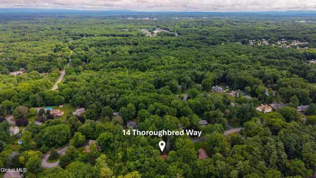 14 Thoroughbred Way, Clifton Park, NY 12065