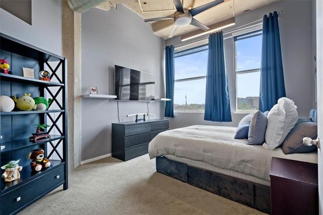 2107 Grand Boulevard 909, Kansas City, MO 64108
