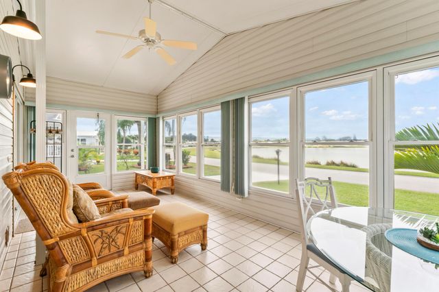 8913 SW Chevy Circle, Stuart, FL 34997