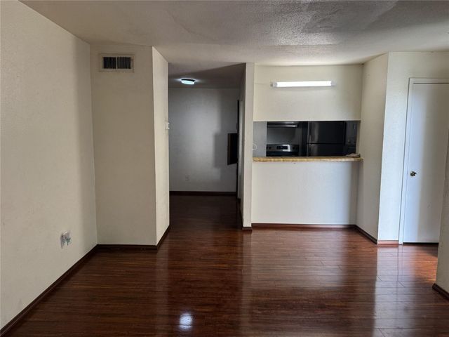 6161 Reims Road 111A, Houston, TX 77036