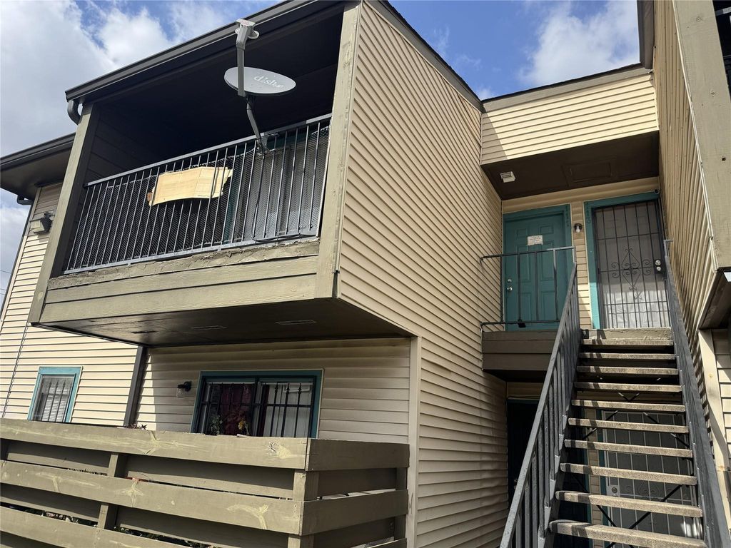 6161 Reims Road 111A, Houston, TX 77036