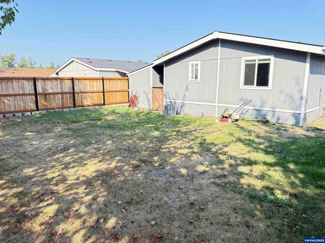 1949 SE Palmquist Rd 51, Gresham, OR 97080