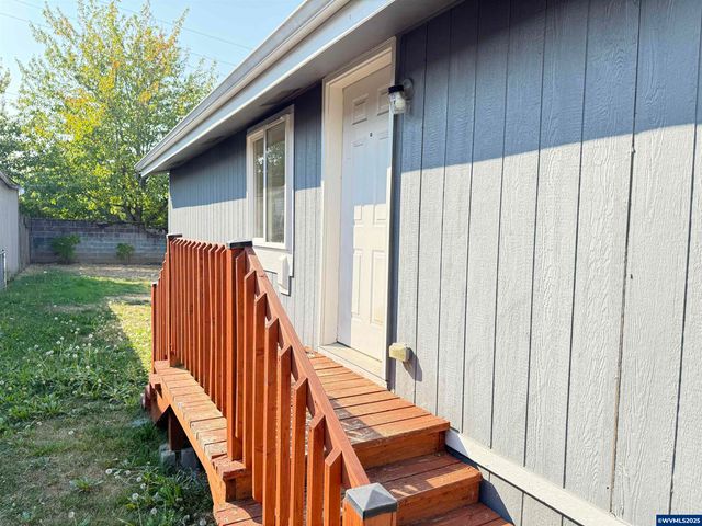 1949 SE Palmquist Rd 51, Gresham, OR 97080