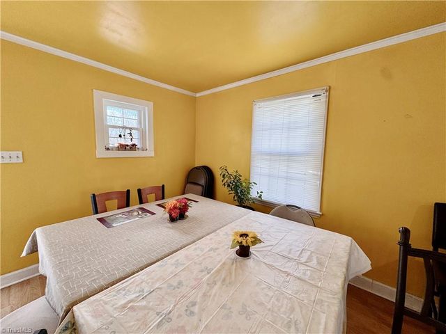 1611 E Pine Street, Mount Airy, NC 27030