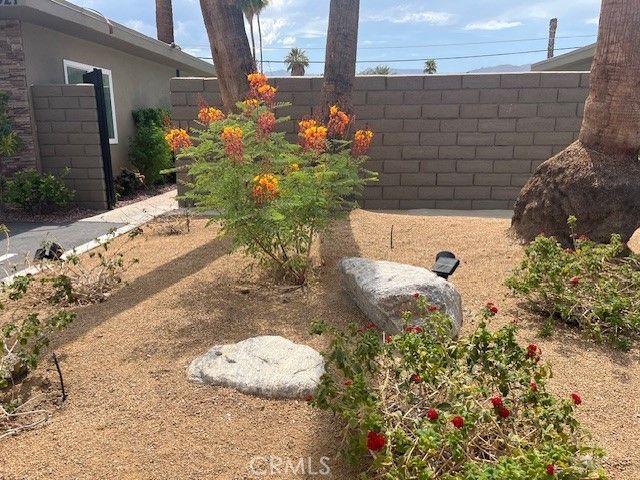 45521 Sunset Lane 6, Palm Desert, CA 92260