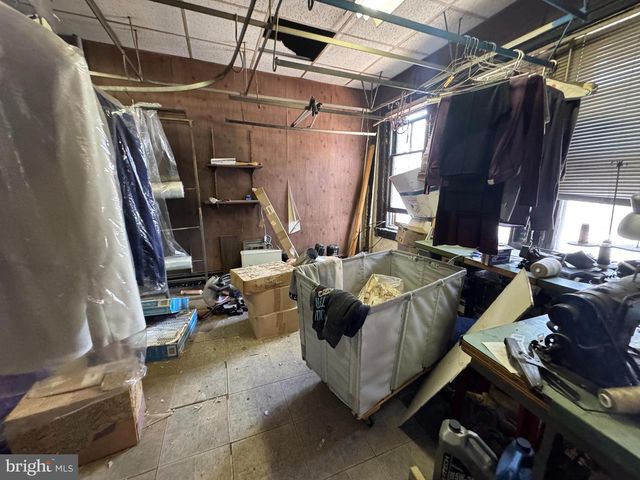 5716 CATHARINE ST, Philadelphia, PA 19143
