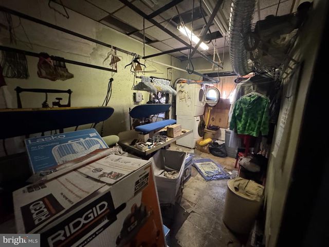 5716 CATHARINE ST, Philadelphia, PA 19143