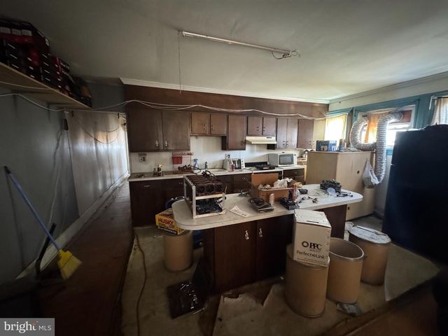 5716 CATHARINE ST, Philadelphia, PA 19143