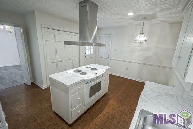 7131 Winthrop Ave, Baton Rouge, LA 70806