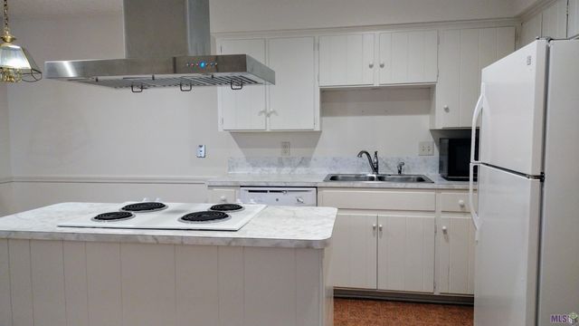 7131 Winthrop Ave, Baton Rouge, LA 70806