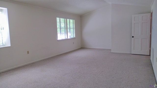 7131 Winthrop Ave, Baton Rouge, LA 70806