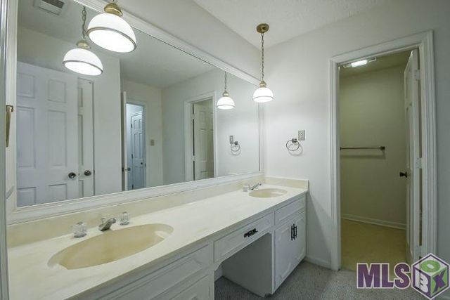 7131 Winthrop Ave, Baton Rouge, LA 70806