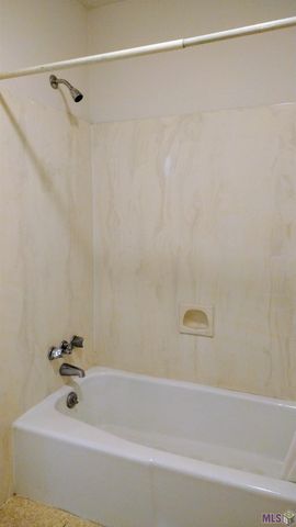 7131 Winthrop Ave, Baton Rouge, LA 70806