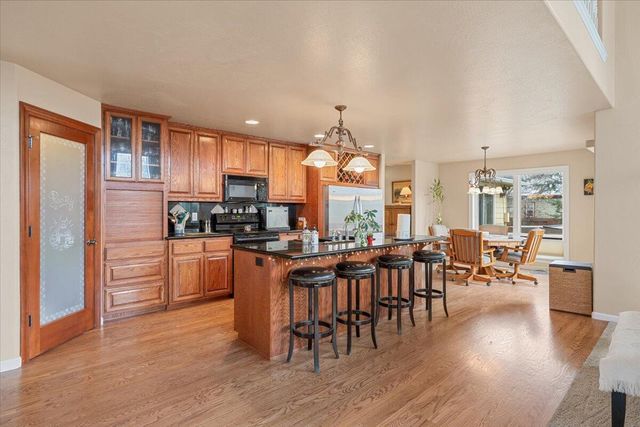 404 Silver Creek Drive, Central Point, OR 97502