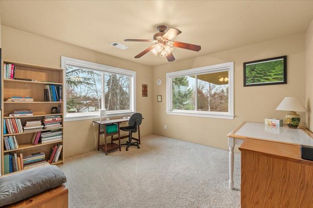 404 Silver Creek Drive, Central Point, OR 97502