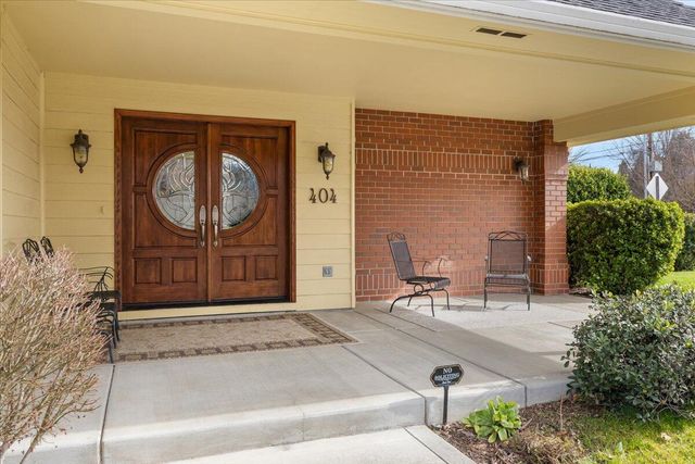 404 Silver Creek Drive, Central Point, OR 97502