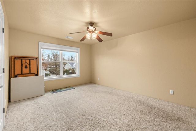 404 Silver Creek Drive, Central Point, OR 97502