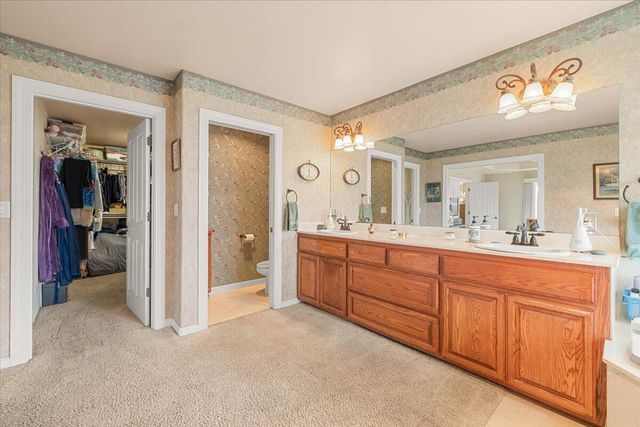 404 Silver Creek Drive, Central Point, OR 97502