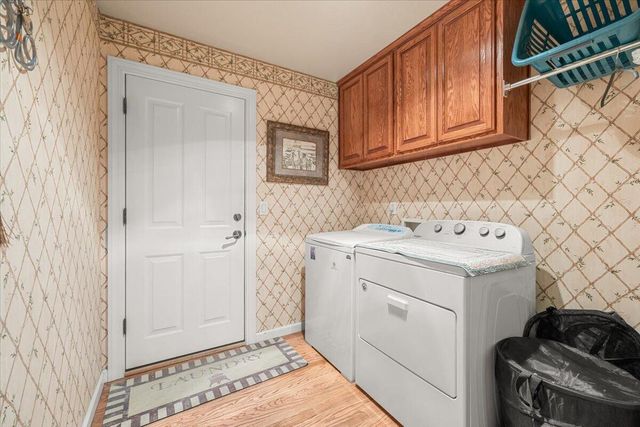 404 Silver Creek Drive, Central Point, OR 97502