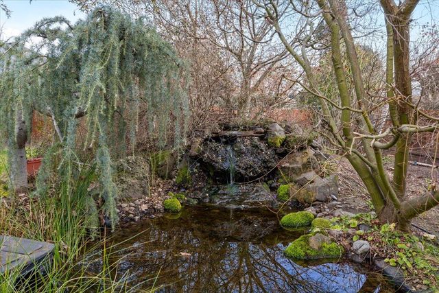 404 Silver Creek Drive, Central Point, OR 97502