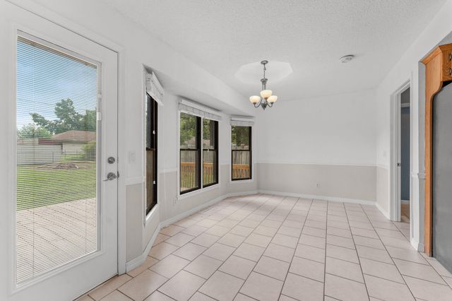 4057 South Western Avenue, Springfield, MO 65807