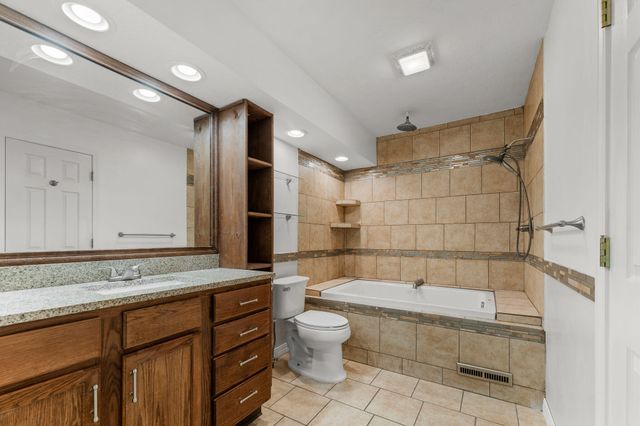 4057 South Western Avenue, Springfield, MO 65807