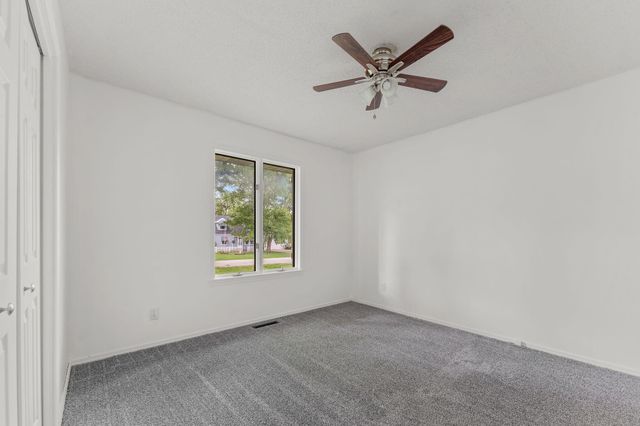 4057 South Western Avenue, Springfield, MO 65807