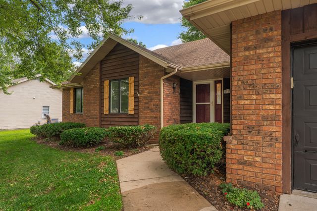 4057 South Western Avenue, Springfield, MO 65807