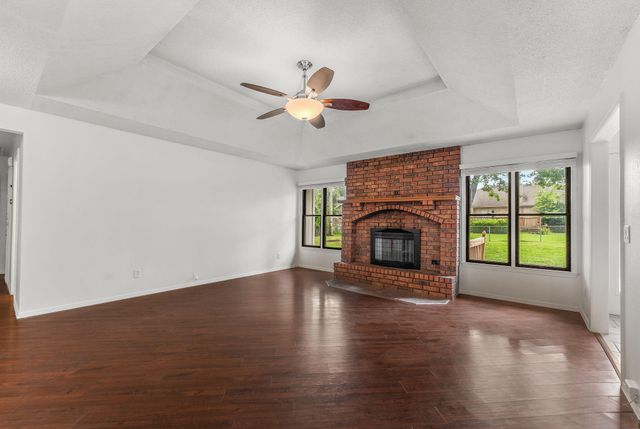 4057 South Western Avenue, Springfield, MO 65807