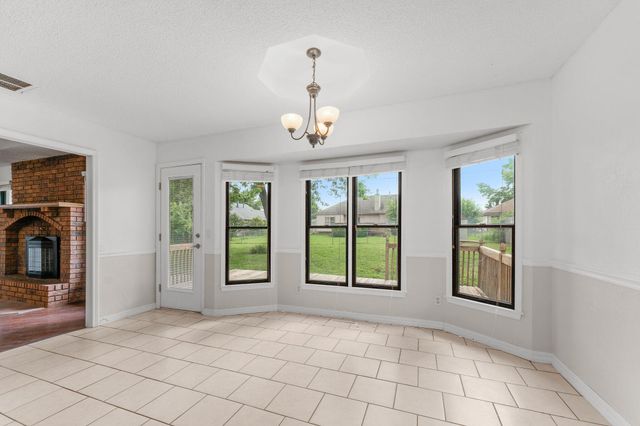 4057 South Western Avenue, Springfield, MO 65807