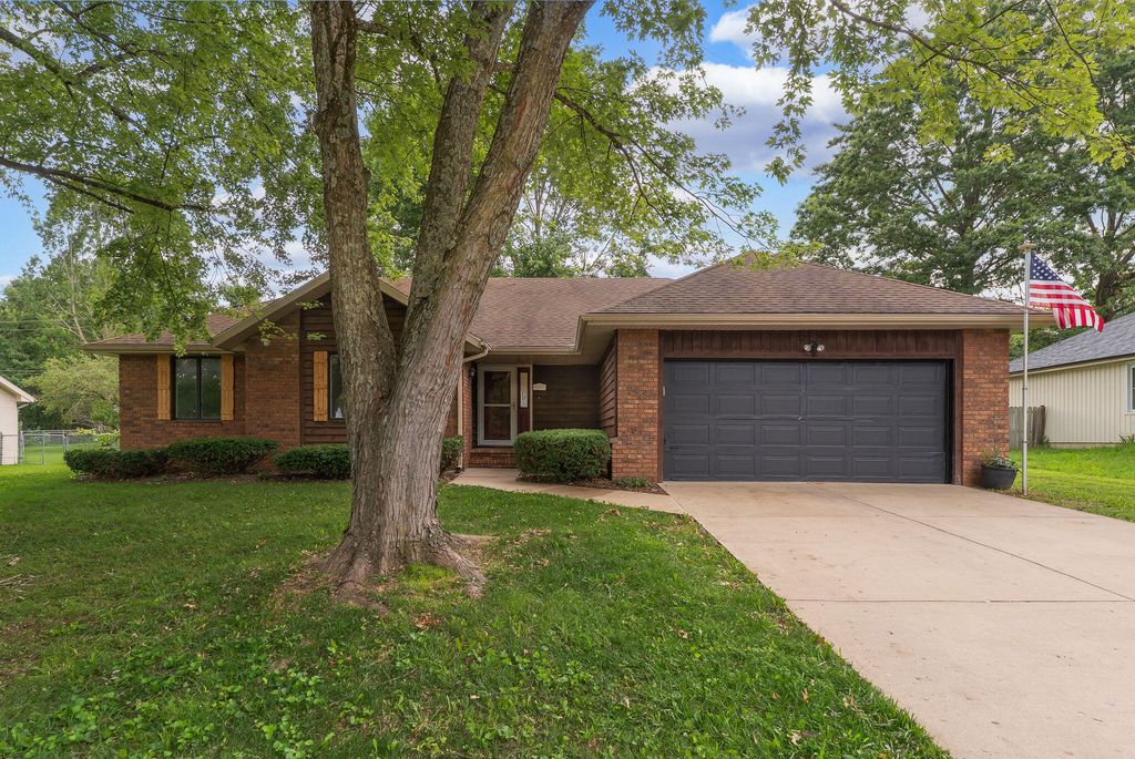 4057 South Western Avenue, Springfield, MO 65807