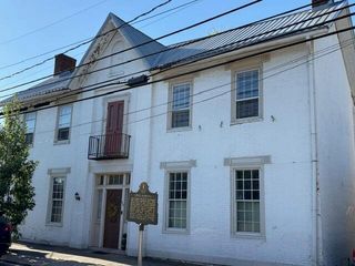 413 W Broadway Street, Frankfort, KY 40601