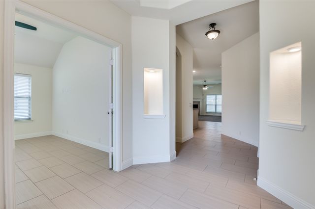 7532 Lynnwood Drive, Grand Prairie, TX 75054