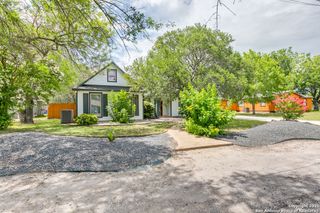 605 Houston, Castroville, TX 78009