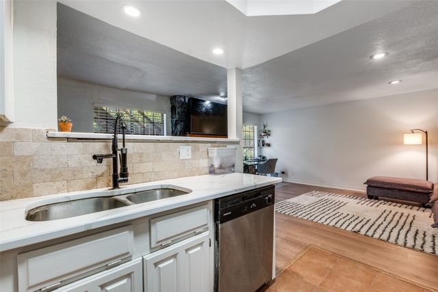 3314 Douglas Avenue 104, Dallas, TX 75219