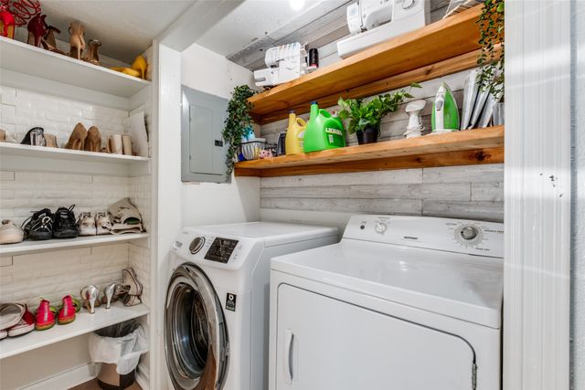 3314 Douglas Avenue 104, Dallas, TX 75219