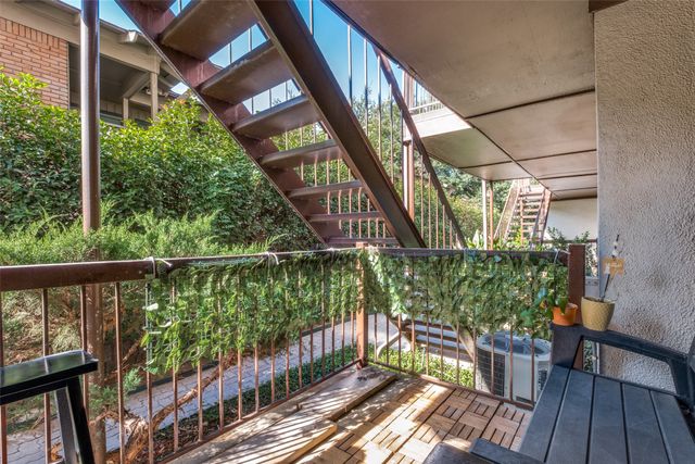 3314 Douglas Avenue 104, Dallas, TX 75219